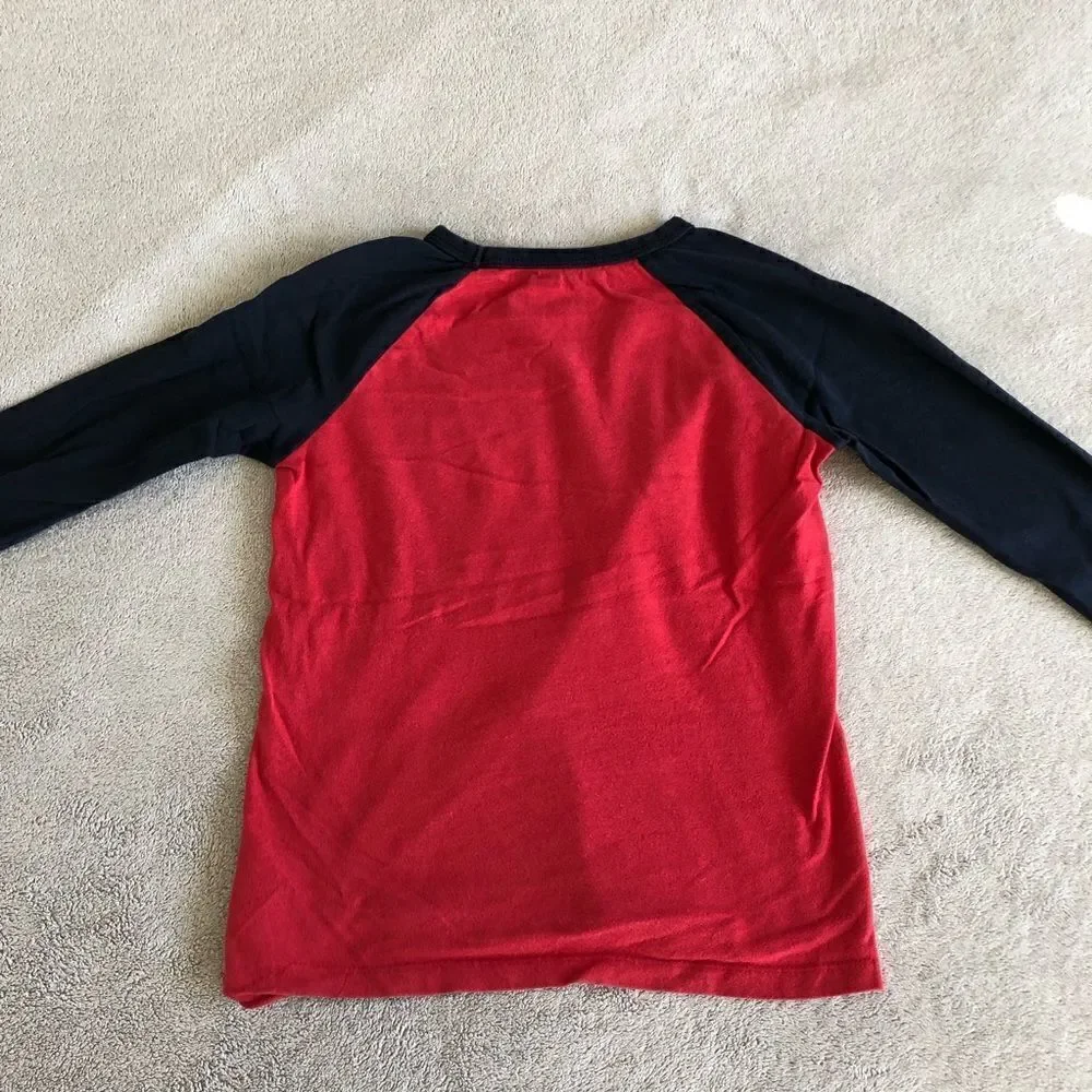 Gap Kids Raglan sleeve SnoX Cross graphic Long Sleeve T-Shirt